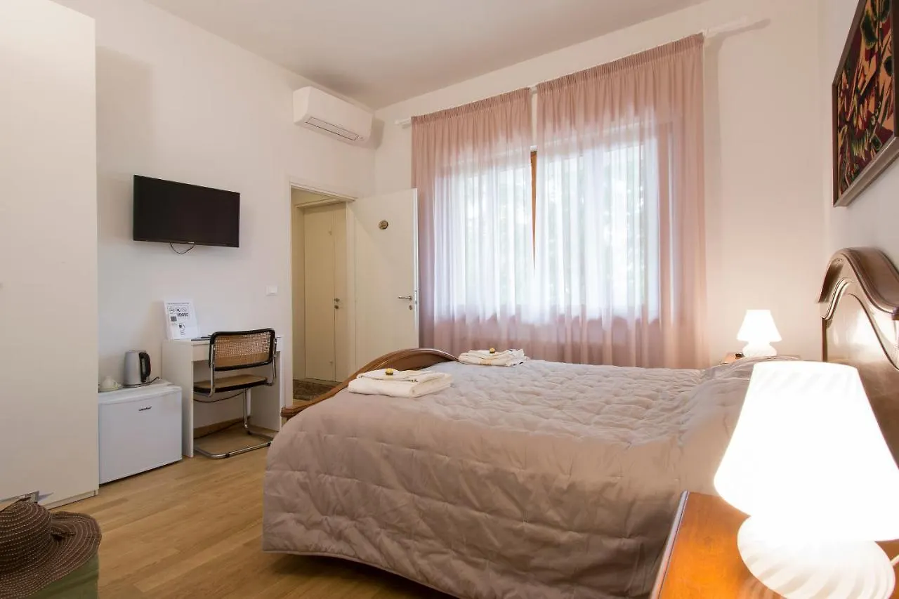 B&B Querceto Sesto Fiorentino 0*,